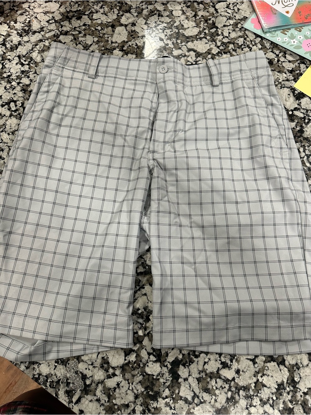 Men's size 32 Nike Gray/black Plaid Golf Shorts